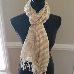 BUNDLE ME!  2/$15 SCARVES.   TAN AND CREAM SCARF